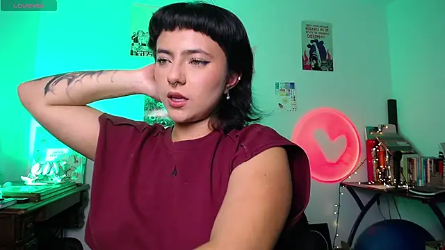 AlmaNanax online show from September 2025 11:15:02 PM