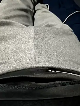 Snapshot of Aaia93 chatting on November 2025 05:51:01 AM Aaia93 online show from November 2025 05:51:01 AM