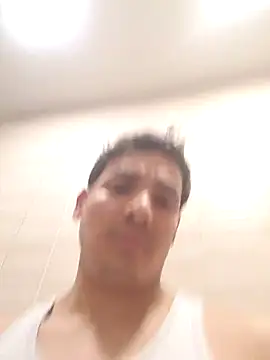 Snapshot of Elcurvo69 chatting on November 2025 10:32:02 PM Elcurvo69 online show from November 2025 10:32:02 PM