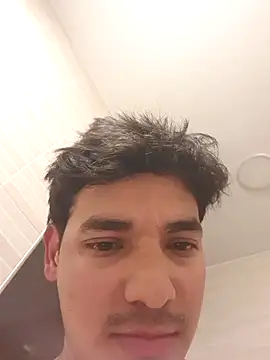 Snapshot of Elcurvo69 chatting on November 2025 10:45:02 PM Elcurvo69 online show from November 2025 10:45:02 PM