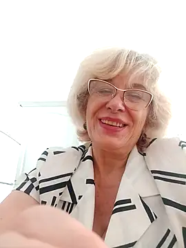 Snapshot of 52MiaLove02 chatting on September 2025 07:41:01 AM 52MiaLove02 online show from September 2025 07:41:01 AM