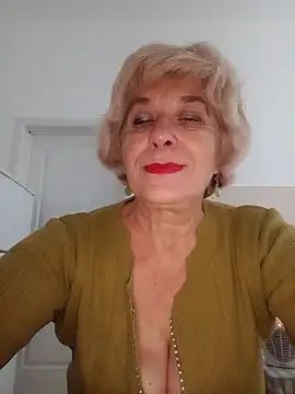 Snapshot of 52MiaLove02 chatting on October 2025 04:46:02 AM 52MiaLove02 online show from October 2025 04:46:02 AM