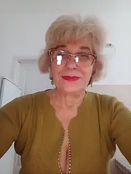 Snapshot of 52MiaLove02 chatting on November 2025 05:30:02 AM 52MiaLove02 online show from November 2025 05:30:02 AM