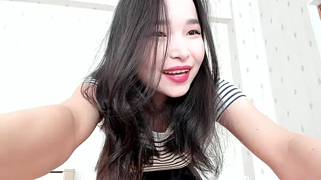 Soyun Mia online show from September 2025 02:56:02 AM