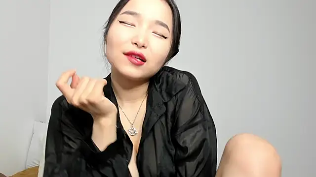 Soyun Mia online show from February 2026 01:41:01 PM