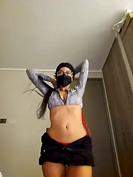 Snapshot of Liarmosca21 chatting on April 2026 03:24:02 AM Liarmosca21 online show from April 2026 03:24:02 AM
