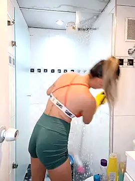 Zoequeen 01 online show from September 2025 06:29:02 PM