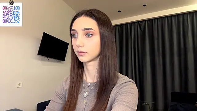 LinaMour online show from December 2025 10:06:02 PM