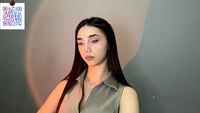 LinaMour online show from February 2026 10:06:01 PM