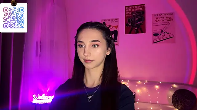 LinaMour online show from March 2026 10:25:01 PM