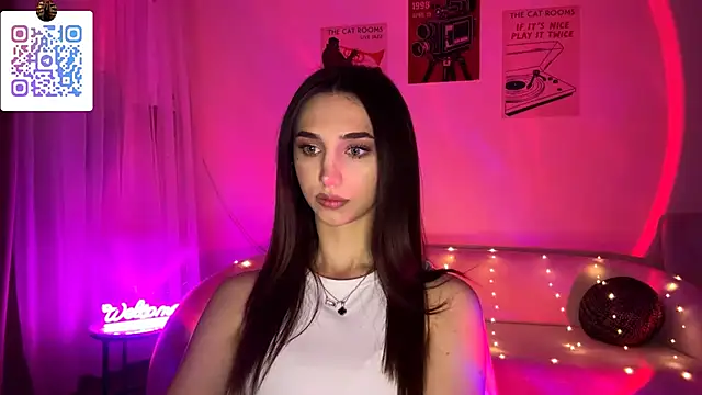 LinaMour online show from March 2026 10:16:01 PM