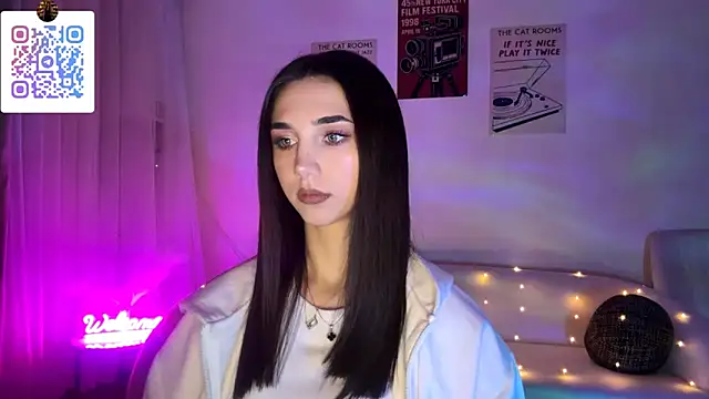 LinaMour online show from March 2026 10:15:01 PM