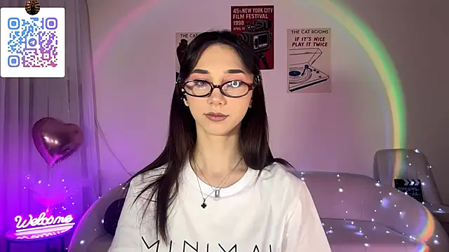 LinaMour online show from May 2026 10:06:01 PM