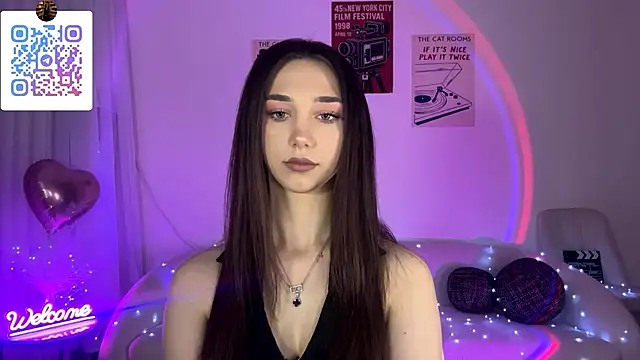 LinaMour online show from May 2026 10:05:02 PM