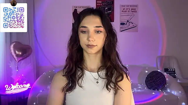 LinaMour online show from May 2026 01:57:16 AM