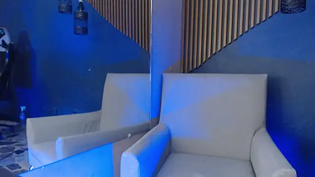 Snapshot of SkylerBloomm chatting on September 2025 03:44:01 AM SkylerBloomm online show from September 2025 03:44:01 AM