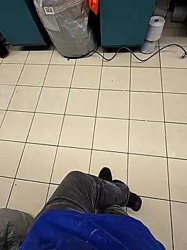 sisman31 online show from September 2025 07:37:02 PM