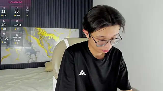 SantiagoRusso18 online show from November 2025 03:35:01 PM