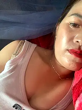 tuyetnhi-00 online show from September 2025 01:51:01 AM