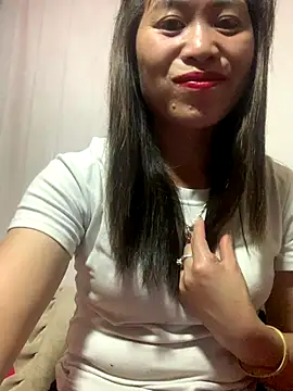 tuyetnhi-00 online show from October 2025 01:33:02 PM