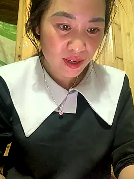 tuyetnhi-00 online show from November 2025 10:14:02 AM