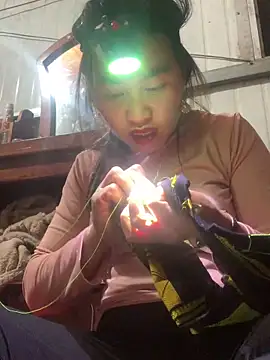 Snapshot of tuyetnhi-00 chatting on December 2025 12:46:02 PM tuyetnhi-00 online show from December 2025 12:46:02 PM