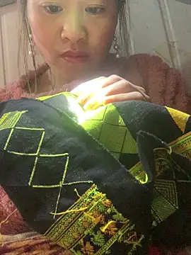 Snapshot of tuyetnhi-00 chatting on January 2026 02:04:02 AM tuyetnhi-00 online show from January 2026 02:04:02 AM