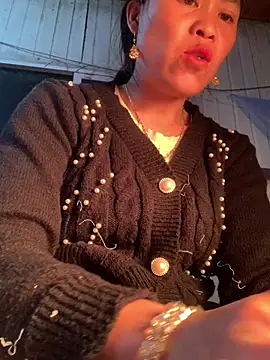 Snapshot of tuyetnhi-00 chatting on January 2026 11:04:01 AM tuyetnhi-00 online show from January 2026 11:04:01 AM