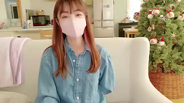 Snapshot of SUZU_1201 chatting on December 2025 11:53:01 PM SUZU 1201 online show from December 2025 11:53:01 PM