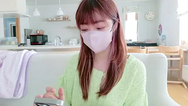 Snapshot of SUZU_1201 chatting on February 2026 01:18:02 AM SUZU 1201 online show from February 2026 01:18:02 AM