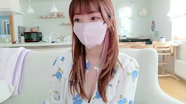 Snapshot of SUZU_1201 chatting on February 2026 12:30:02 AM SUZU 1201 online show from February 2026 12:30:02 AM