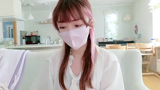 Snapshot of SUZU_1201 chatting on February 2026 01:37:01 AM SUZU 1201 online show from February 2026 01:37:01 AM