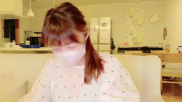 Snapshot of SUZU_1201 chatting on July 2026 11:14:01 AM SUZU 1201 online show from July 2026 11:14:01 AM