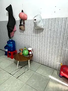 Tiffany-yy online show from October 2025 05:40:01 AM