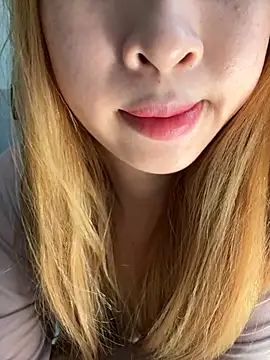 Tiffany-yy online show from November 2025 04:01:02 AM