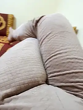 Snapshot of Charmota_sexi chatting on October 2025 08:05:02 AM Charmota sexi online show from October 2025 08:05:02 AM