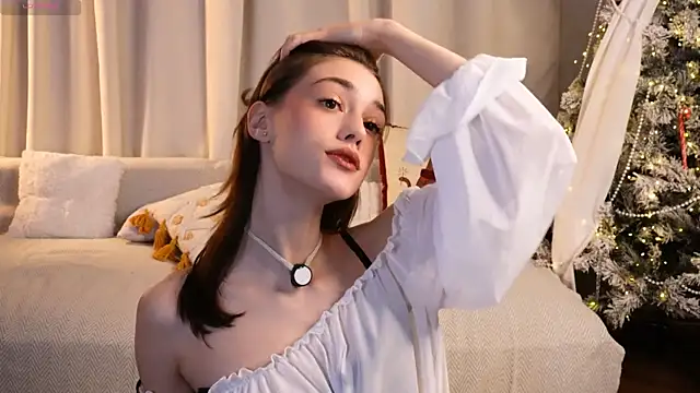 Snapshot of ttragedienne chatting on December 2025 02:25:01 PM ttragedienne online show from December 2025 02:25:01 PM