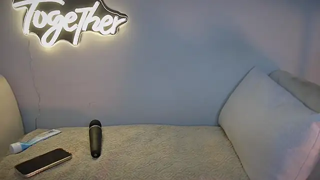 Petite36 online show from November 2025 04:48:02 AM