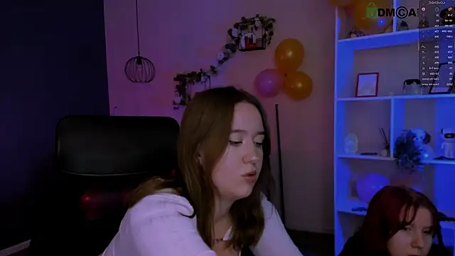 gloria bubble online show from April 2026 07:22:02 PM