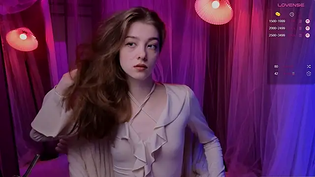 Snapshot of AstraMist chatting on November 2025 08:47:01 AM AstraMist online show from November 2025 08:47:01 AM