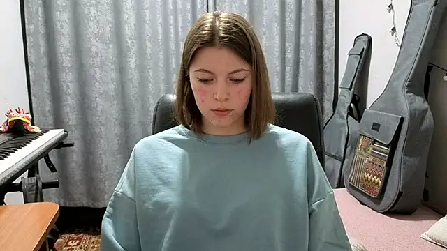CutieAnny online show from May 2026 09:08:01 PM