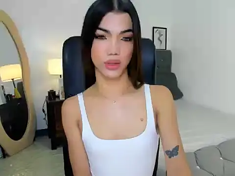 Snapshot of CassieSommereux chatting on November 2025 09:26:02 PM CassieSommereux online show from November 2025 09:26:02 PM