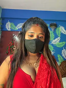 Snapshot of V-Hot-Sweti chatting on June 2026 04:17:02 PM V-Hot-Sweti online show from June 2026 04:17:02 PM