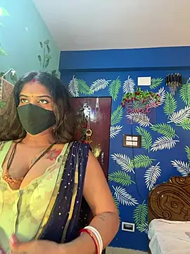 Snapshot of V-Hot-Sweti chatting on July 2026 05:49:02 PM V-Hot-Sweti online show from July 2026 05:49:02 PM