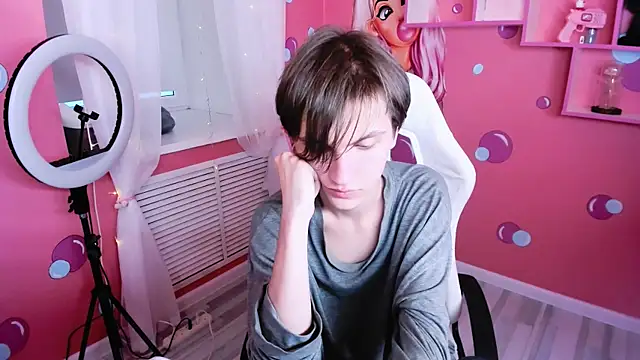 OttoWilliams online show from October 2025 08:29:02 AM