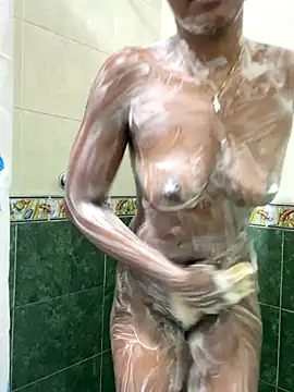 zaracollins01 online show from October 2025 03:21:02 PM