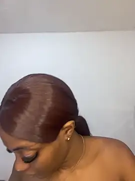 zaracollins01 online show from May 2026 12:56:02 PM