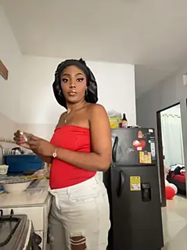 zaracollins01 online show from May 2026 06:47:01 PM