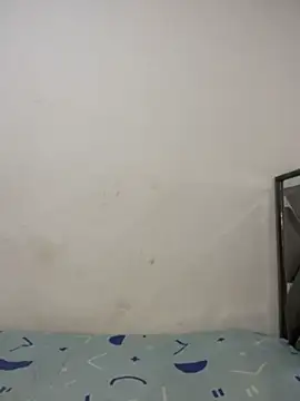 zaracollins01 online show from May 2026 07:32:02 PM