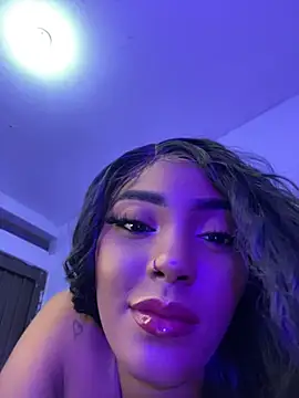 zaracollins01 online show from May 2026 01:57:16 AM